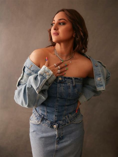 Sonakshi Sinha Puts Her Curves On Display As She Slays Denim On Denim Trend