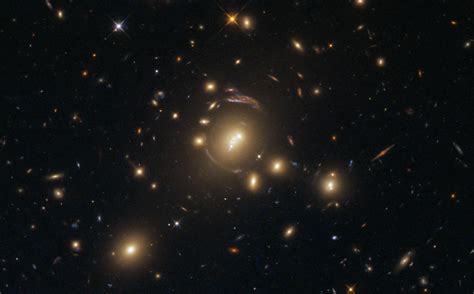 Hubble Image Of The Week Galaxy Cluster Sdss J1336 0331
