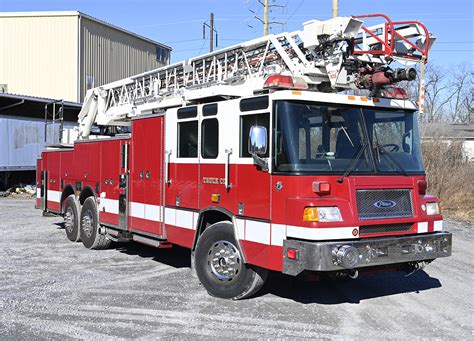 Sold Sold Sold Sold 2002 Pierce 105 Aerial Ladder Command Fire Apparatus