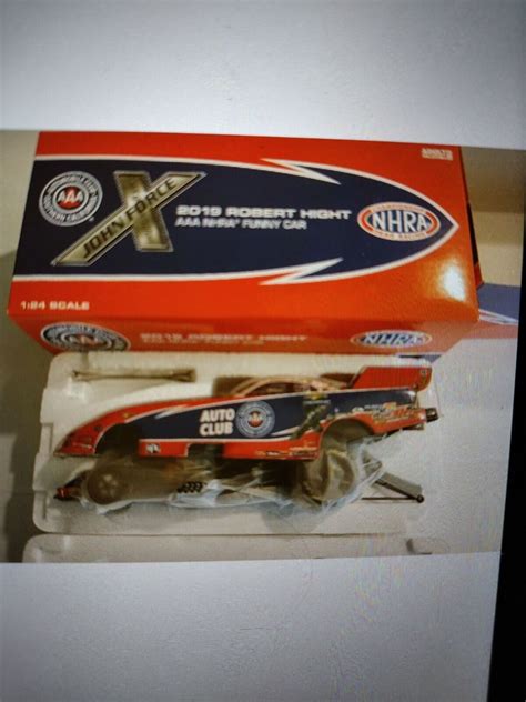 Robert Hight 2019 Aaa Nhra Funny Car 124scale Autoworld Fast Free