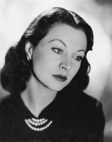 30 Stunning Black And White Portraits Of Beautiful Vivien Leigh Vintage News Daily