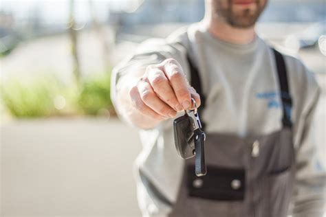 A locksmith that's nearby can arrive within 15 to 30 minutes and have your door unlocked in less than 10 minutes. I've Locked Keys In My Car- What Do I Do Next?