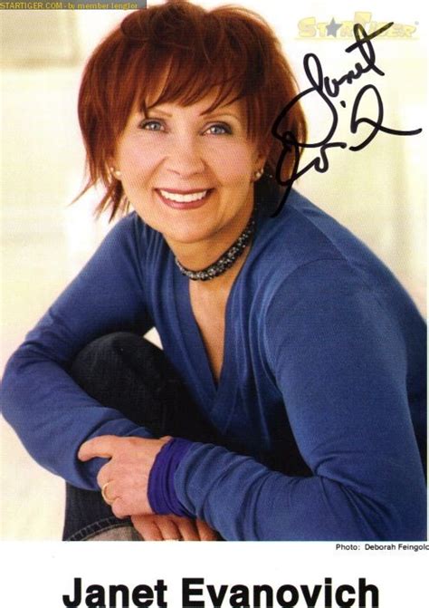 Janet Evanovich Autograph Collection Entry At Startiger