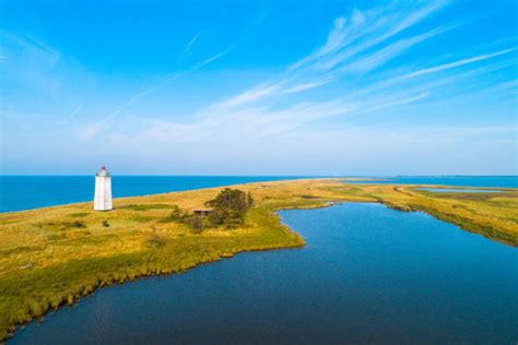 Nieft dem eigentleche staatsgebitt sinn och d'bannepolitesch autonom territoirë vu grönland an de färöer deel vum kinnekräich dänemark. Die Top 10 der schönsten Inseln in Dänemark ...