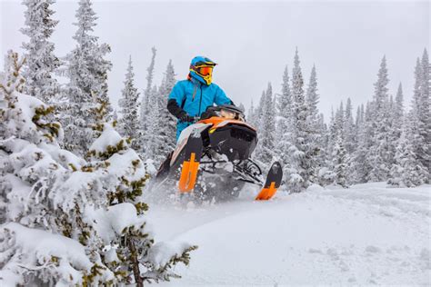 5 Best Spots For Snowmobiling In Montana Near Missoula
