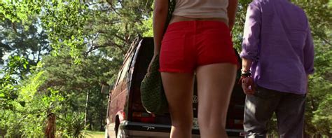 Nackte Tania Raymonde In Texas Chainsaw 3d