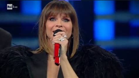 Alessandra Amoroso Commossa A Sanremo 2019 TvBlog