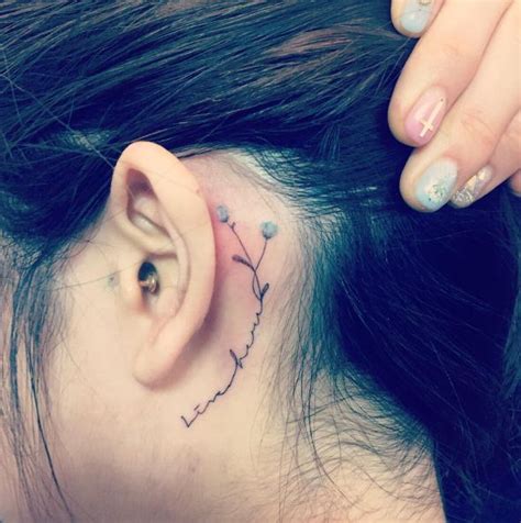 Tattoos inked behind the ear look great, but they are also considered high on the pain scale. 50 Tiny and Cute Ear Tattoos Designs and Ideas (2018 ...