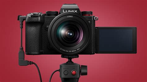 Panasonics Lumix S5 Is A More Compact Full Frame Mirrorless Camera