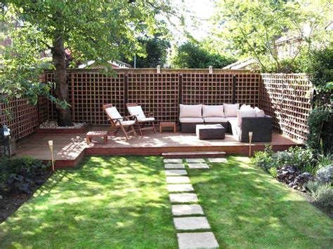 Maybe you would like to learn more about one of these? Landscape Design For Long Narrow Backyard | Small backyard landscaping, Small backyard gardens ...