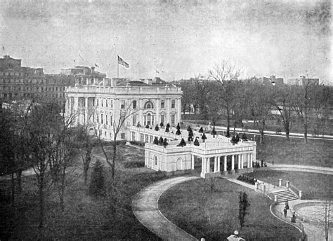 White House Free Stock Photo A Vintage Photo Of The White House