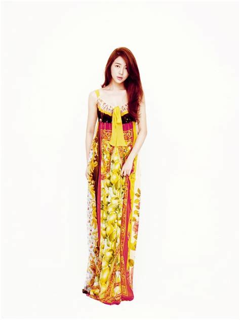 korean actress yoon eun hye modeling a gorgeous dress sadly i don t know the designer or shoot