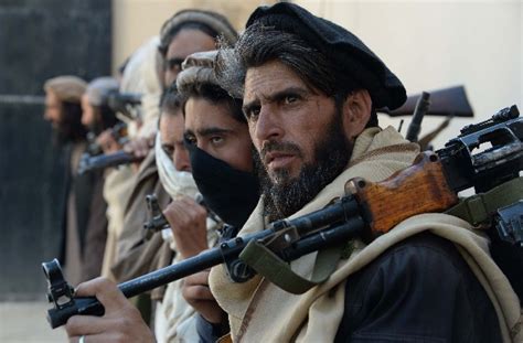 Pese al anuncio de que no los . Talibanes afganos confirman reunión con funcionarios ...