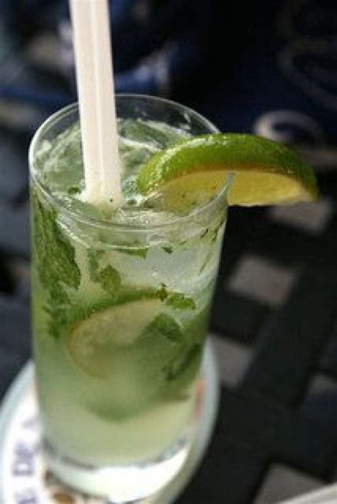 What percentage of calories in the sandwich comes from fat? Healthiest Cocktails to Order at a Bar Photo 5 # ...