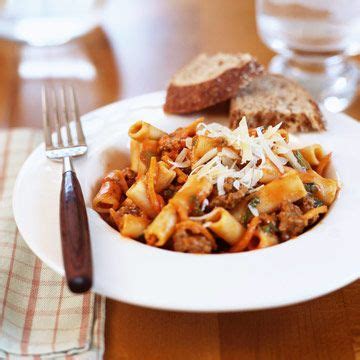 The ground beef mixed in with the chicken broth adds a variety of meaty flavors to this overall light recipe: Ziti with Meat Sauce | Diabetic recipe with ground beef ...
