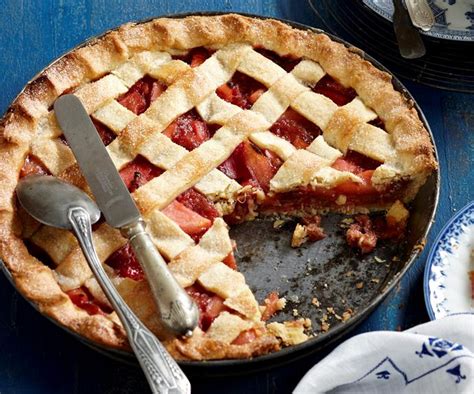 Apple And Rhubarb Pie Australian Womens Weekly Food