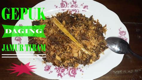 Sop daging sapi disajikan dengan nasi putih. Resep Gepuk Daging Sapi Suwir Mixed Jamur Tiram Lezat ...