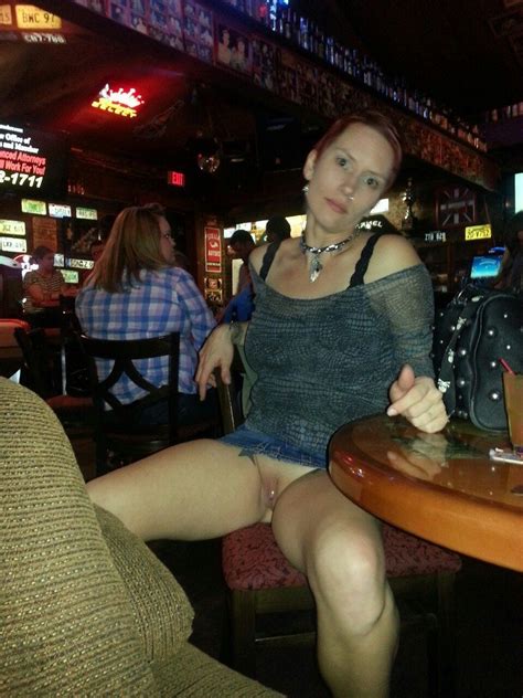 Wife Shows Pussy In Bar Porno Photo Comments
