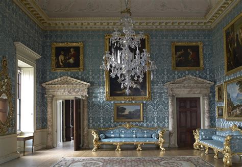Tour 5 Magnificent 18th Century Country Houses Photos