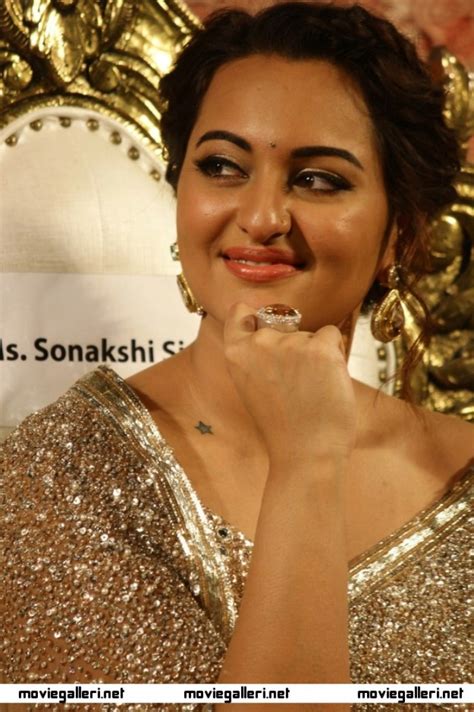 Actress Sonakshi Sinha Stills Lingaa Audio Release