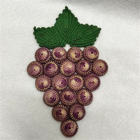 Vintage Crocheted Bottle Cap Trivet Purple Grapes Hot Pad Green Leaves