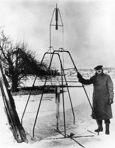 Robert Hgoddard American Rocket Pioneer