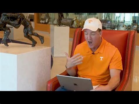 Omaha Peyton Manning Is Hyped For Tennessee S Trip To The College