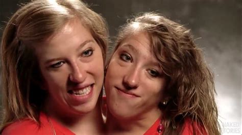Abby And Brittany Hensel Conjoined Twins Quick Qanda Youtube