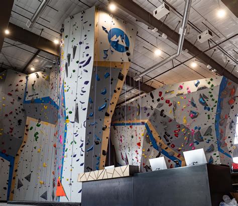 Summit Gym Grapevine Opens Its Largest Rock Climbing Facility In North