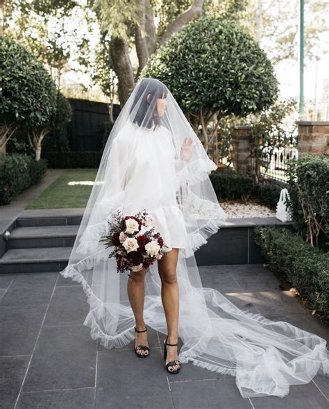 Your Guide To Short Wedding Dresses With Veils Taniia Maras Bridal