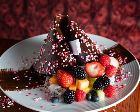 5 Decadent Desserts For Valentines Day In Las Vegas — Video Las Vegas Review Journal