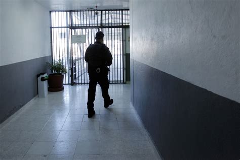 Hombre Se Suicida En La Cárcel De San Juan Del Río Querétaro