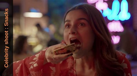 Alia Bhatt Grooving To Vicco Vajradanti Jingle Food Stylist Chef Payal Gupta Youtube