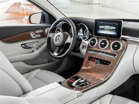 Bigger and more luxurious, the c is more important than ever. Mercedes-Benz C-Class (2015) picture #83, 1600x1200