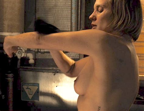 Sackhoff nude katie Katee Sackhoff.