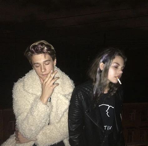 Pin By Prizevsr On Night Vibes Grunge Couple Couples Couple Aesthetic