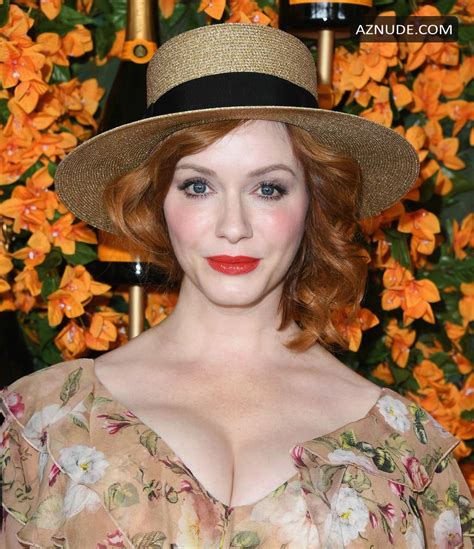 Christina Hendricks Sexy Presented Her Famous Sexy Cleavage At The 2018