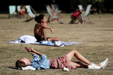 Uk Weather Temperatures To Soar To C As Bookies Predict September To Be Hottest Ever Mirror