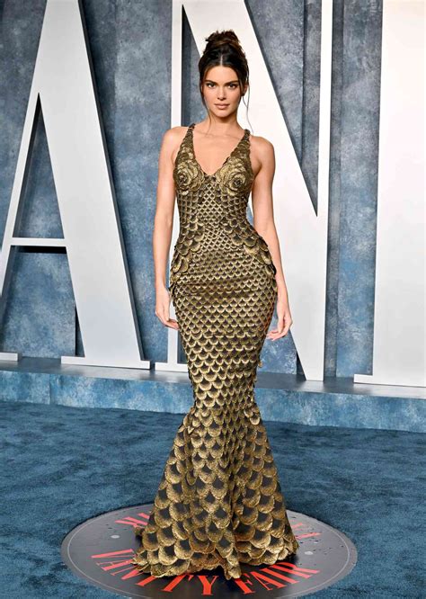 Kendall Jenner Wore A Vintage Jean Paul Gaultier Mermaid Gown To The Vanity Fair Oscar Party