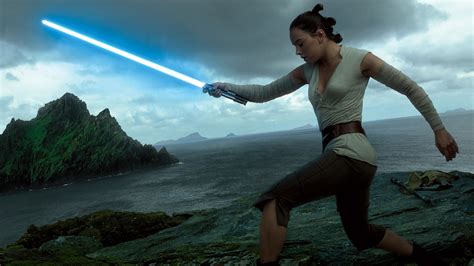 Rey Lightsaber Training Star Wars The Last Jedi Wallpaper
