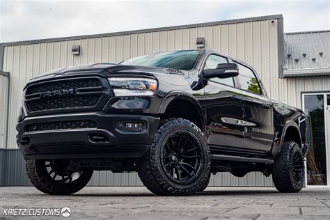 She lifted the baby out of her chair. Lifted 2020 Ram 1500 with 22×12 Fuel Rebel Wheels and 6 ...