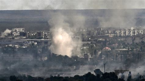 Russia Claims It Has 97 Control Of Ukraines Luhansk Province