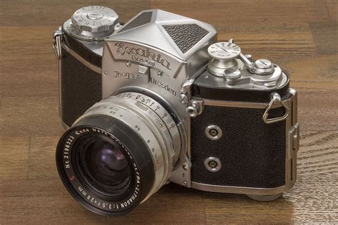 Exacta Camera Early 1960s Vintage Film Camera Cameras And
