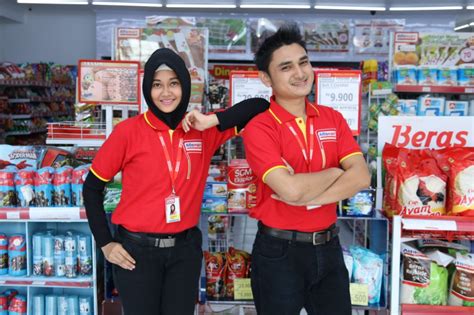 Gaji Crew Store Alfamart 2022 Tugas Tunjangan Dan Jam Kerja