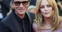 Cannes 2021: Vanessa Paradis in a slit dress, inseparable from her ...