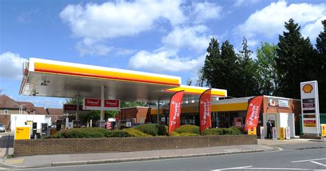 Tweety wysyłane przez tego użytkownika będą widoczne tutaj. Shell garage granted 24-hour alcohol licence despite ...