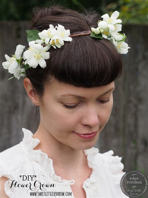 Everything you need is already hiding in your kitchen. Diy Fresh Flower Crown · How To Make A Flower Crown ...