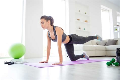 ejercicios para glúteos en casa sin pesas iml