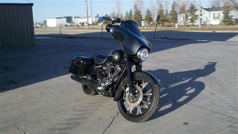 Sorry if the term i use is incorrect for this site, as there are so many names people give this type setup, thug style, club style, outlaw style, hooligan, etc. Any one running Apes on there Street Glide - Page 3 ...