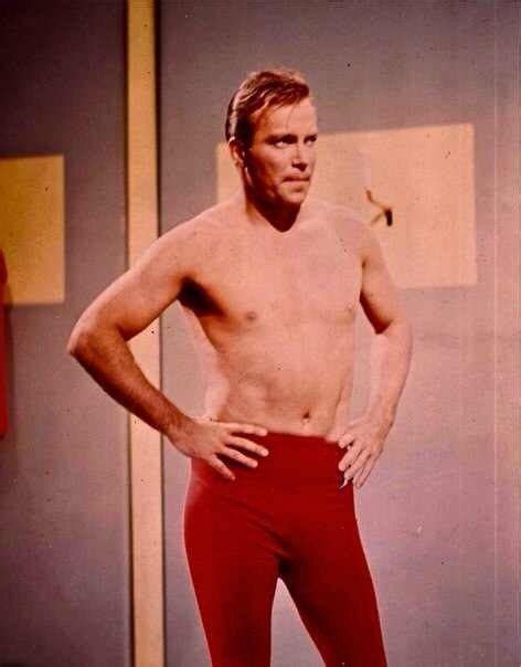 Captain Kirk Star Wars Star Trek Tos James T Kirk Starship Enterprise Captain Kirk